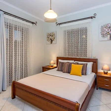 Stone Lika Casa de Férias *